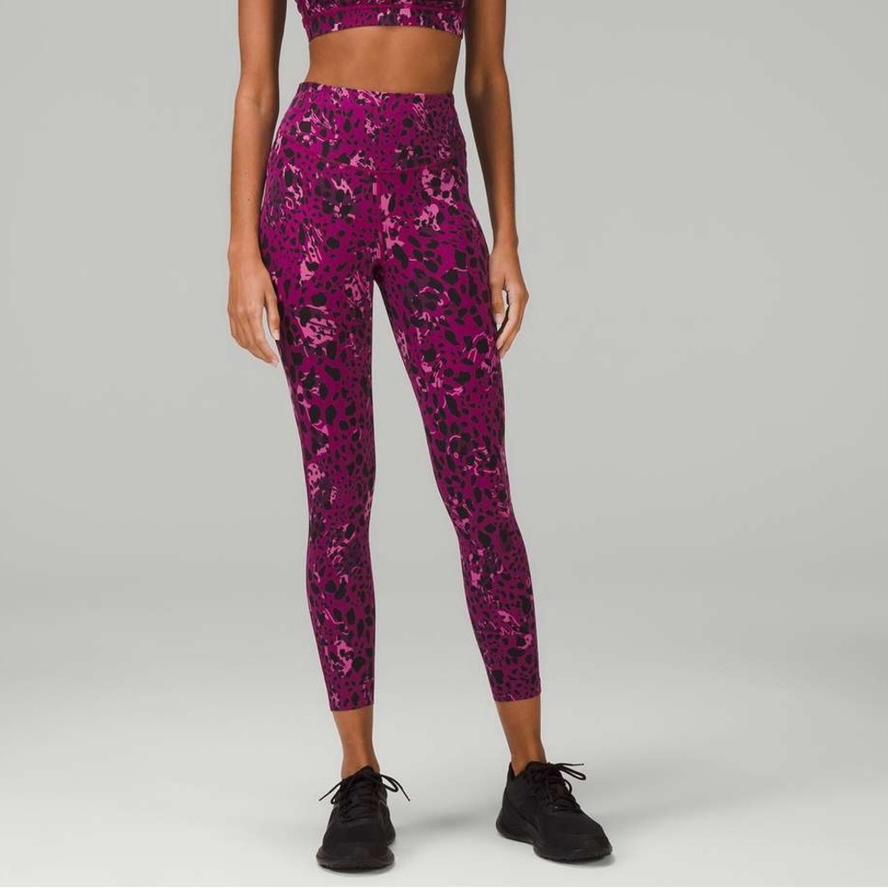 Lululemon Base Pace High-Rise Running Tight 25" Cheetah Camo Magenta Purple 6